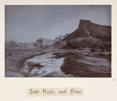 Salt Rocks and River, de 