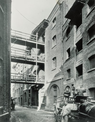 Shad Thames, Londres, 1890 de English Photographer