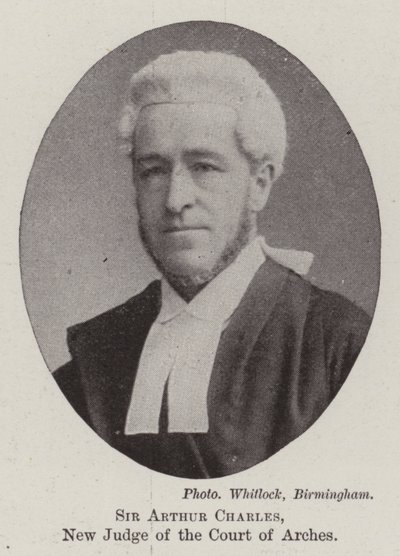 Sir Arthur Charles, nuevo juez del Tribunal de Arcos de English Photographer
