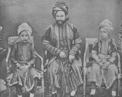 Yerno y nietos del sultán Shah Jahan, Begum de Bhopal de English Photographer