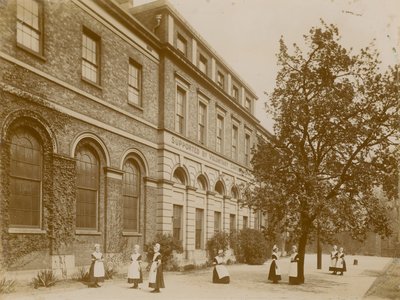 Escuela de Caridad para Niñas de St Marylebone de English Photographer