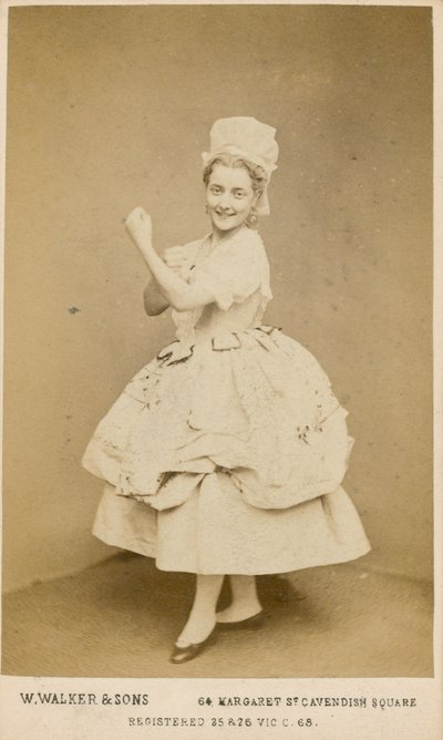 Susan Galton, actriz de English Photographer