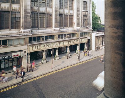 El Mercado de Antigüedades, Kensington High Street de English Photographer