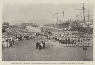 El Desfile de la Mañana Temprano de Marineros formando el Depósito de Portsmouth, Capitán Hammet y Oficiales en el Centro de English Photographer