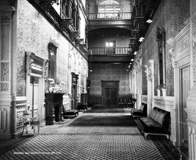 El vestíbulo de entrada del Palacio Viceregal, Simla, c.1890 de English Photographer