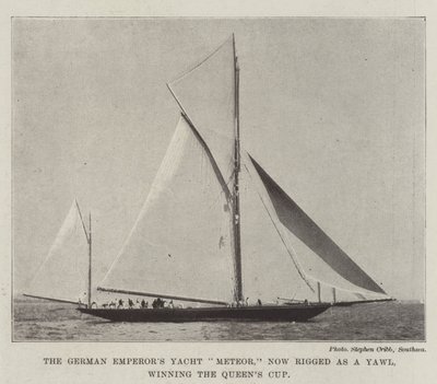 El yate del emperador alemán Meteor, ahora aparejado como yawl, ganando la Copa de la Reina de English Photographer