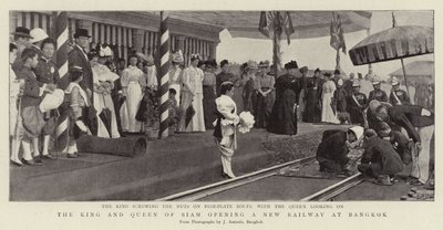 El Rey y la Reina de Siam inaugurando un Nuevo Ferrocarril en Bangkok de English Photographer