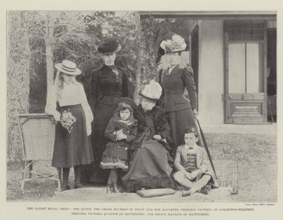 El Último Grupo Real, la Reina, la Gran Duquesa de Hesse y su Hija, la Princesa Victoria de Schleswig-Holstein, la Princesa Victoria, Eugenia de Battenberg y el Príncipe Maurice de Battenberg de English Photographer