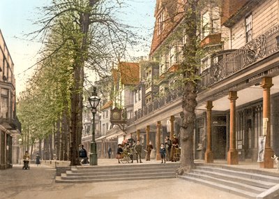 The Pantiles en Tunbridge Wells, 1890-1900 de English Photographer