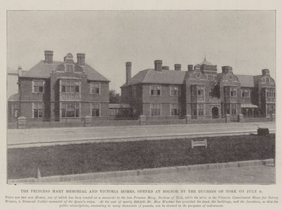 El Memorial de la Princesa Mary y las Casas Victoria, inauguradas en Bognor por la Duquesa de York el 9 de julio de English Photographer