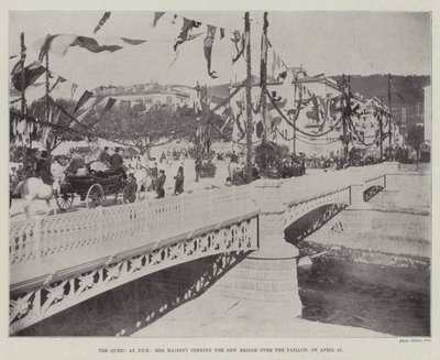 La Reina en Niza, Su Majestad inaugurando el nuevo puente sobre el Paillon, el 27 de abril de English Photographer