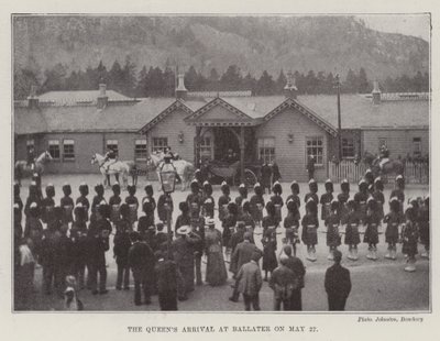 La llegada de la Reina a Ballater el 27 de mayo de English Photographer