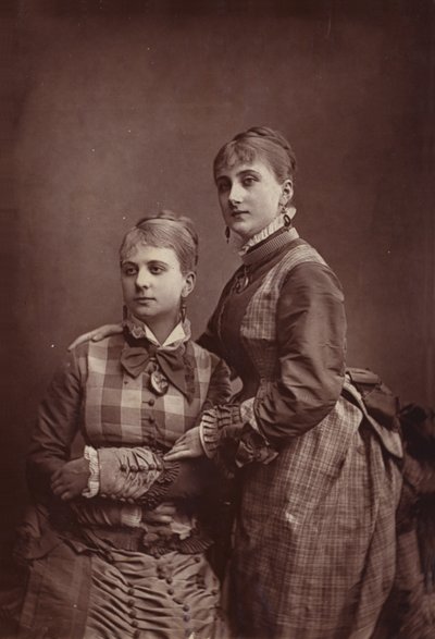 Las Hermanas Bransconibe de English Photographer