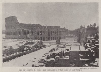 La tormenta de nieve en Roma, el Coliseo bajo la nieve el 6 de enero de English Photographer