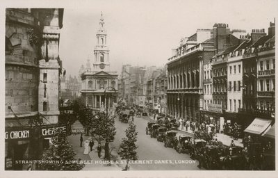 La Strand, mostrando Somerset House y St Clement Danes, Londres de English Photographer