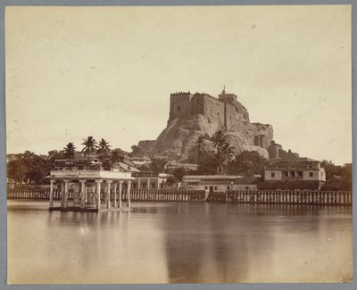 El tanque y Rock Fort en Trichinopoly de English Photographer
