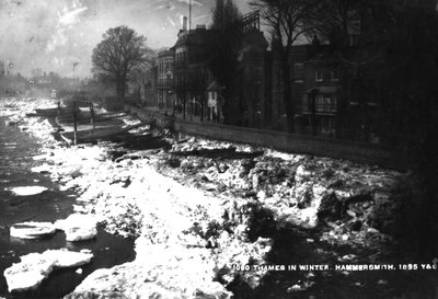 El Támesis en Hammersmith en invierno, 1895 de English Photographer