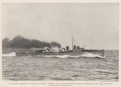 El destructor de torpedos a turbina Cobra, naufragado en el banco de arena Outer Dowsing durante su viaje de prueba de Newcastle a Portsmouth, 18 de septiembre de English Photographer
