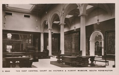 Museo Victoria y Alberto, South Kensington, Londres de English Photographer