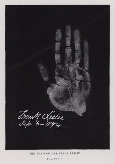 La mano de la Sra. Frank Leslie de English Photographer