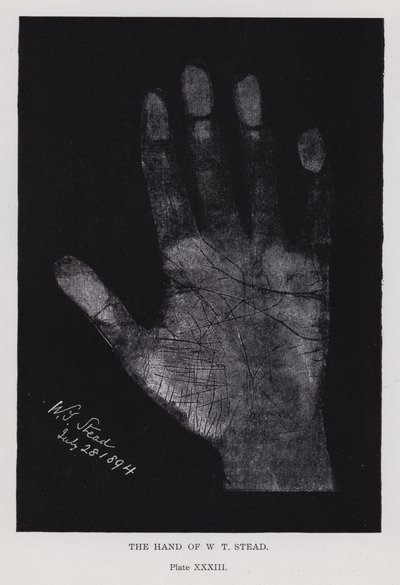 La mano de W T Stead de English Photographer