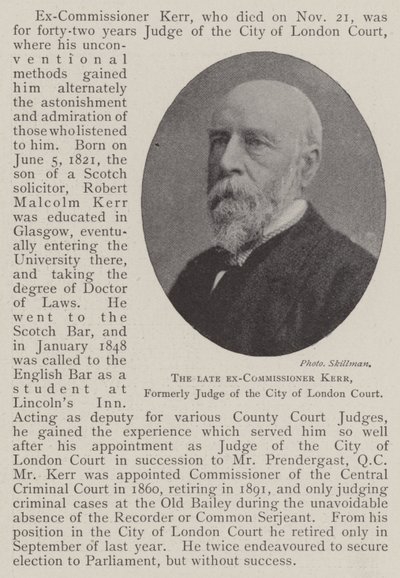 El difunto ex-comisionado Kerr, anteriormente juez del Tribunal de la Ciudad de Londres de English Photographer