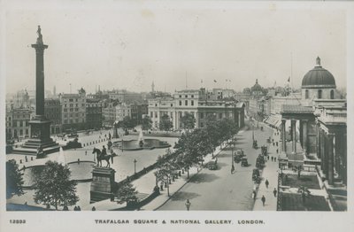 Trafalgar Square y la National Gallery, Londres de English Photographer