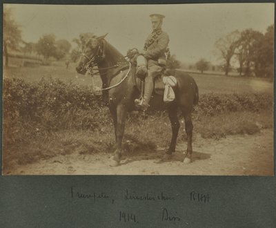 Trompetista de la Artillería Real a Caballo de Leicestershire en un campamento de entrenamiento en Diss, 1914 de English Photographer