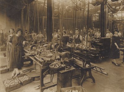 Obra de ingeniería inglesa sin identificar, principios del siglo XX (foto en b/n) de English Photographer