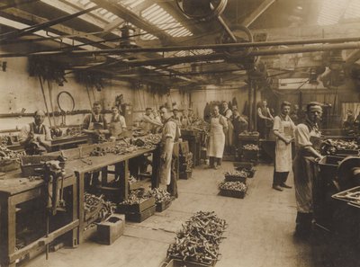 Obra de ingeniería inglesa sin identificar, principios del siglo XX (foto en b/n) de English Photographer
