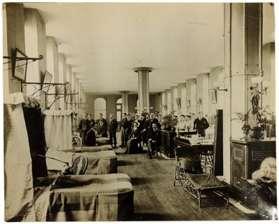 Sala en el Hospital St. Thomas, Londres, c.1890 de English Photographer
