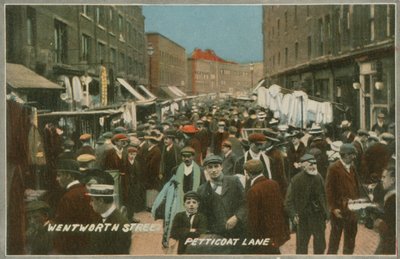 Wentworth Street, Petticoat Lane, Londres de English Photographer