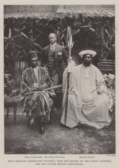 Visitantes de la coronación de África Occidental, el Rey Bai Farima del país Kawai, y su primo el Príncipe Pamayangba de English Photographer