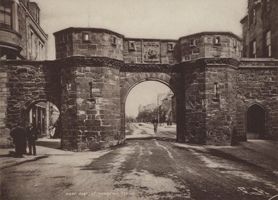Puerta Oeste, San Andrés de English Photographer