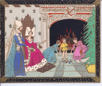 Tarjeta de Navidad Francesa Pochoir a Mano de Damas Medievales con Sombreros de Mariposa y Niños frente a una Gran Chimenea Calentando sus Zapatos, circa 1920 de English School