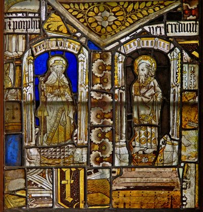 Un panel en la ventana este que representa a Santiago con San Pablo con la hierba Gromwell arriba de English School