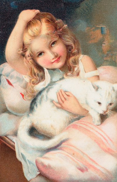 Una joven posando con un gato de English School