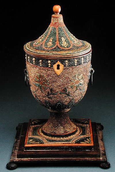 Una caja de té en forma de urna estilo Adam, c.1785 de English School