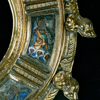 Ángel tocando un instrumento de viento, detalle del báculo de William of Wykeham (c.1320-1404) (plata dorada y esmalte champlevé) de English School