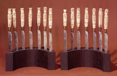 Mangos de cuchillo tallados que muestran monarcas ingleses, c.1604 de English School