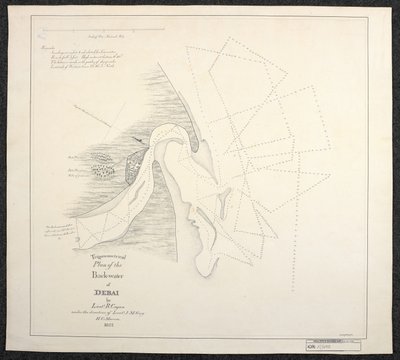 Carta de Dubai de 1822 realizada por topógrafos marinos de la Compañía Inglesa de las Indias Orientales, titulada Trigonometrical Plan of the Back-water of Debai por el teniente R. Cogan bajo la dirección del teniente J. M. Guy, H. C. Marine. de English School