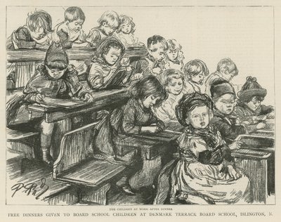 Niños trabajando después de la cena de English School