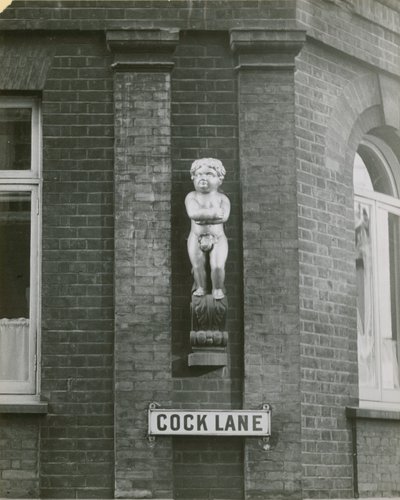 Cock Lane y el Niño Gordo, o estatua del Niño Dorado; fotografía de English School