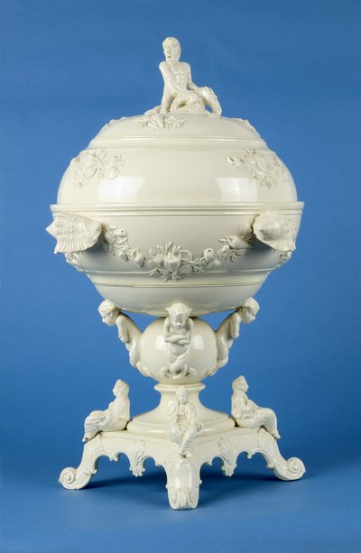 Olla de berberechos en soporte, Leeds, c.1790 de English School