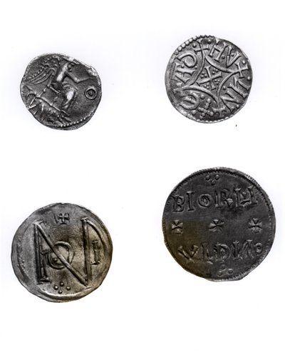 Monedas de Cunobelino o Cimbelino (m. 43 d.C.), Offa, Rey de Mercia (757-96 d.C.) y Alfredo (871-99 d.C.) y Eduardo el Viejo (871-924 d.C.) (plata) de English School