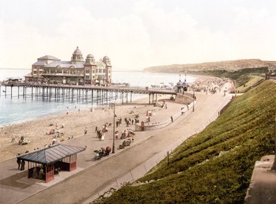 Paseo de Colwyn Bay, desde la estación de English School
