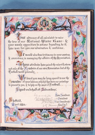Dedicación de una dirección presentada por la Asociación de Fútbol de Sheffield a William Pierce-Dix con motivo de su retiro como Secretario, 1882 de English School