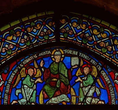 (detalle) de la ventana este de la Capilla de la Trinidad que representa a Cristo en Gloria de English School