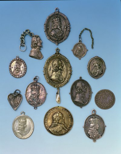 Insignias de la Guerra Civil Inglesa para los partidarios de Carlos I (1625-49) (metal) de English School