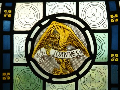 Emblema del evangelista: San Juan de English School